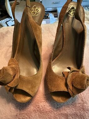 Used BCBGeneration Tan Suede Peep-Toe Slingback Heels with Suede Flower